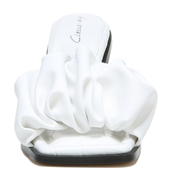 White Heeled Sandals Dress Ruffle Sandal NWT Astonishly Beautiful - Picture 1 of 16